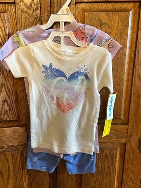 Carter’s Dinosaur Heart 4 piece set- shorts and tees